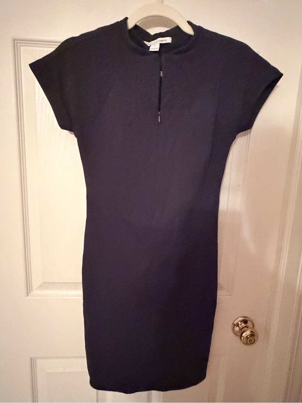 Diane Von Furstenberg Navy Cap-Sleeve Midi Dress size 0